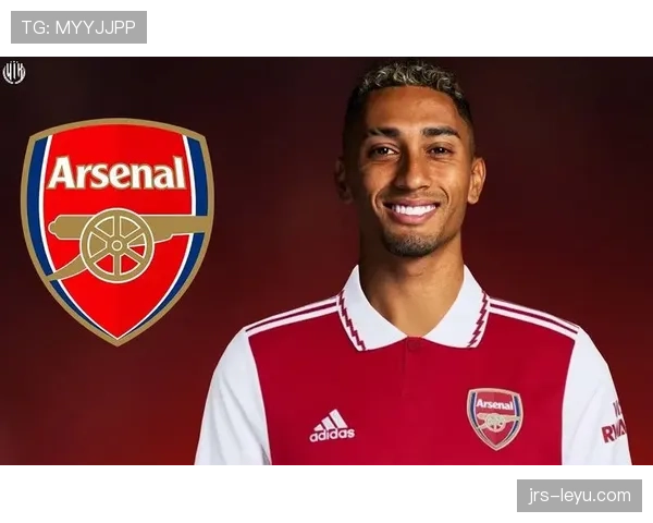 拉菲尼亚闪耀足坛，世界最佳边锋称号引发广泛热议