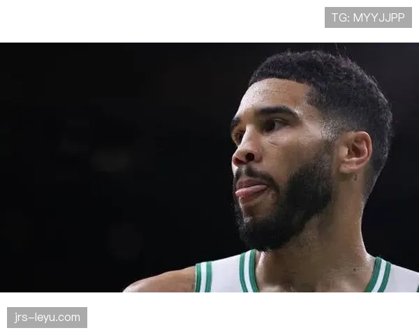 塔图姆挡拆制造错位，得分效率较上季提升